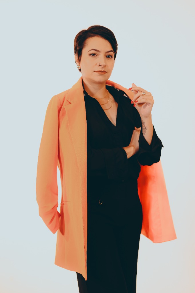 Carol Ruiz - Advogada especialista em Direito Societário e Empresarial